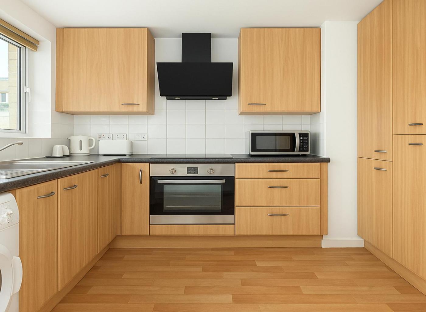 2 Bed Balcony Flat Chelsea Harbour * London